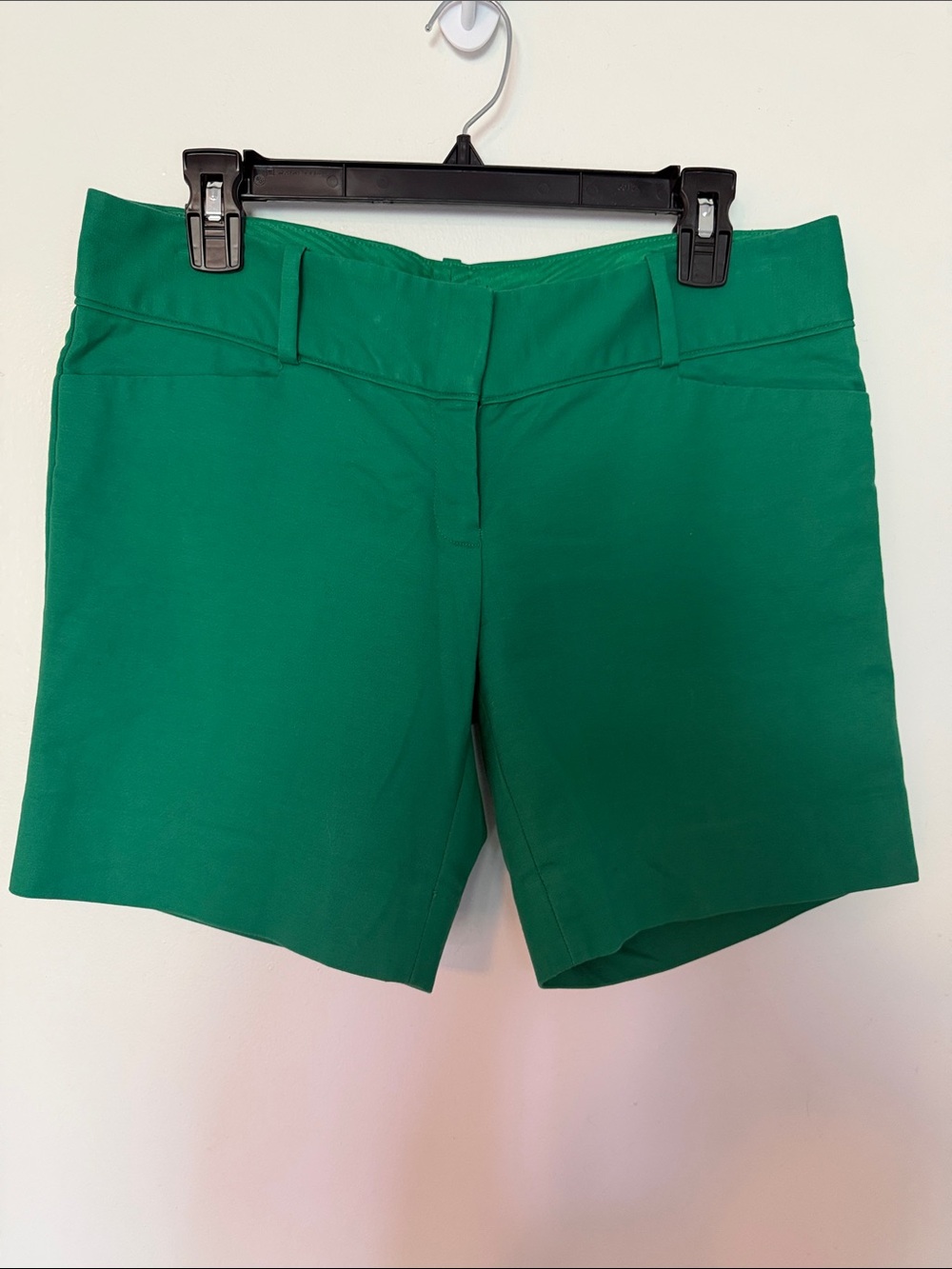 The Limited Emerald Green Tailored Chino Shorts Size 6